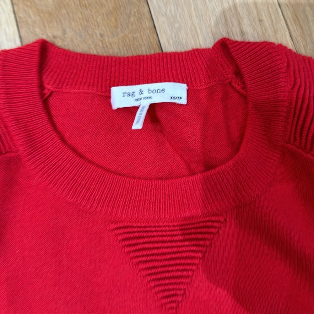 Red sweater - Picture 3 of 3
